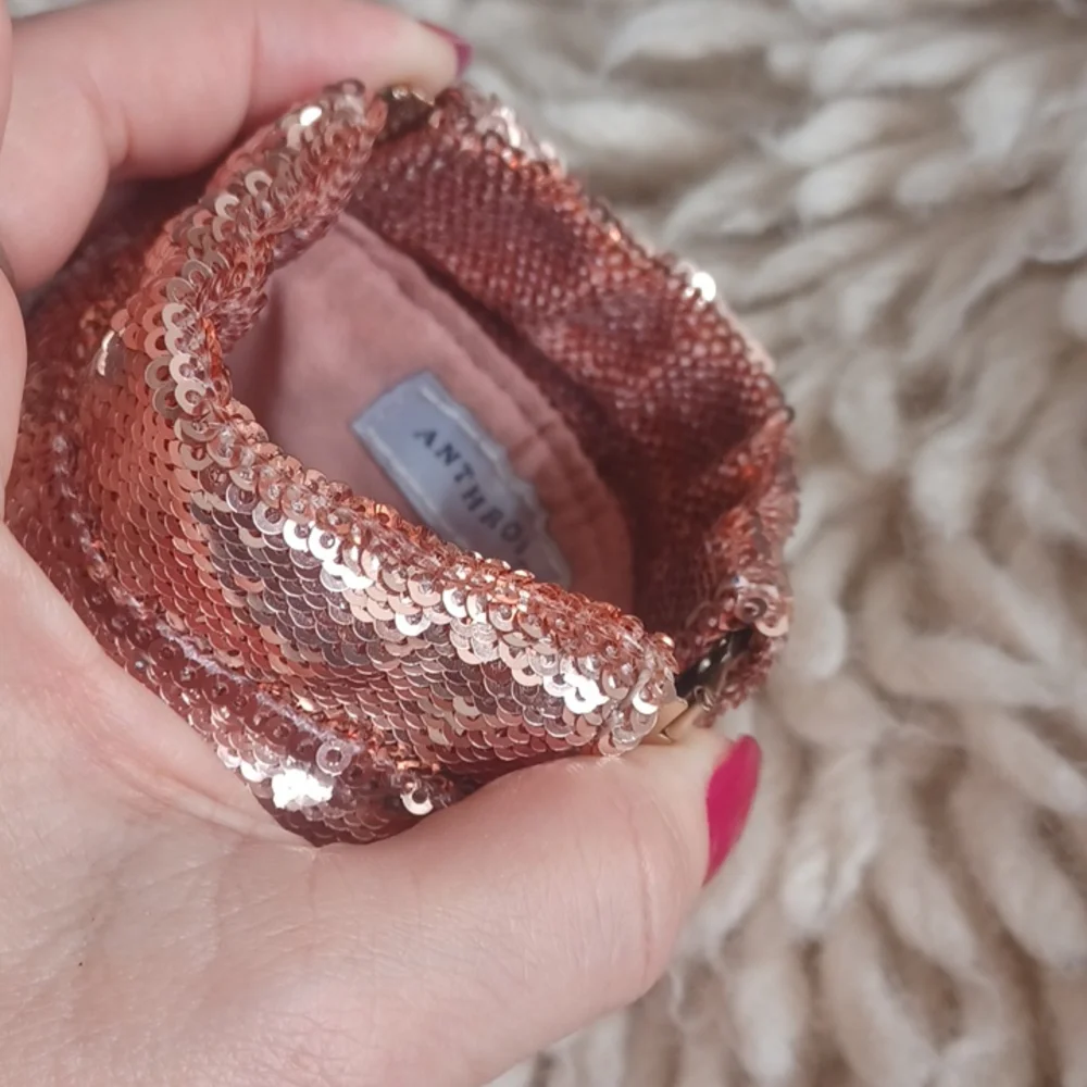 Anthropologie pouch - Picture 11 of 12